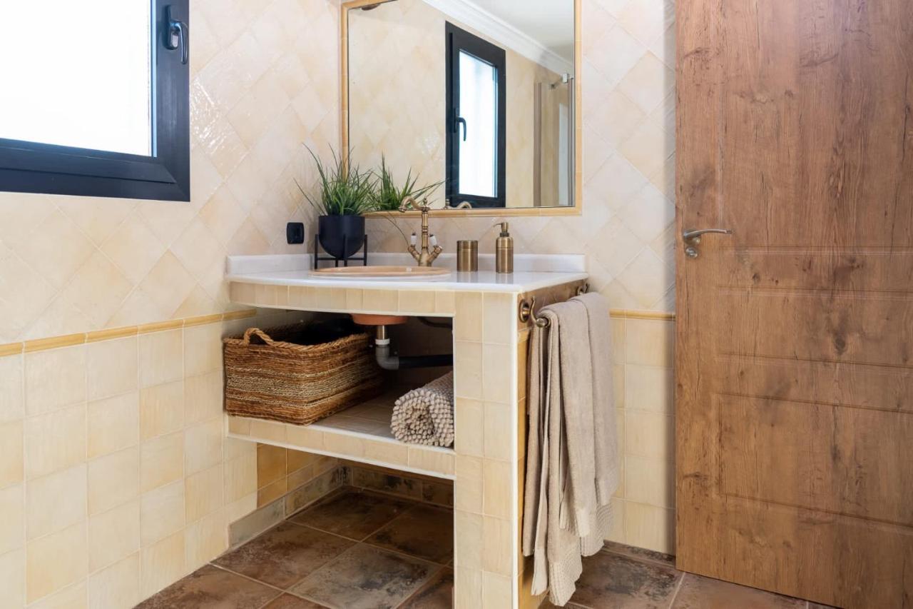 לאחארס Villa Alejandra מראה חיצוני תמונה